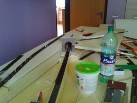 To je príprava na zákrutu na poschodí.Ten bordel tam ako že nie je.